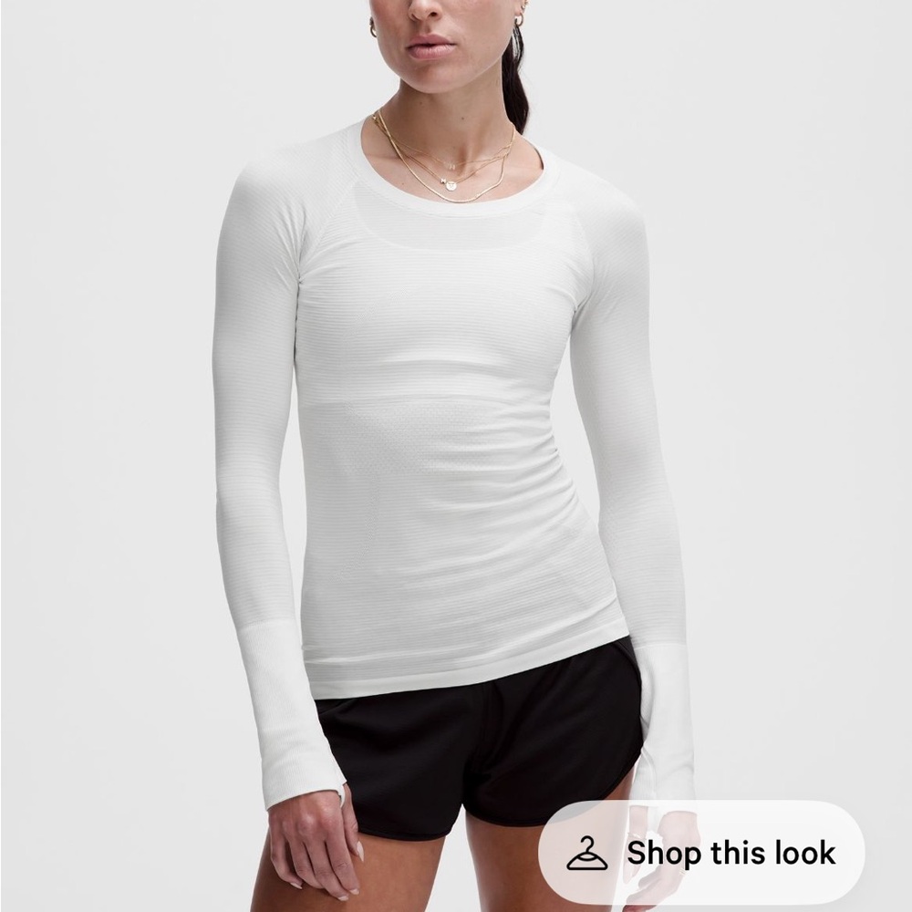 Lululemon Swiftly Tech Long-Sleeve Shirt 2.0
Hip Length